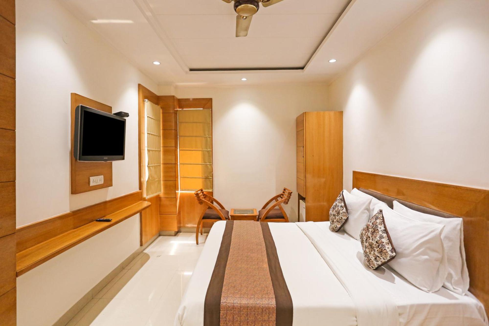 Hotel Silky Palace Near Igi Airportt New Delhi Ngoại thất bức ảnh