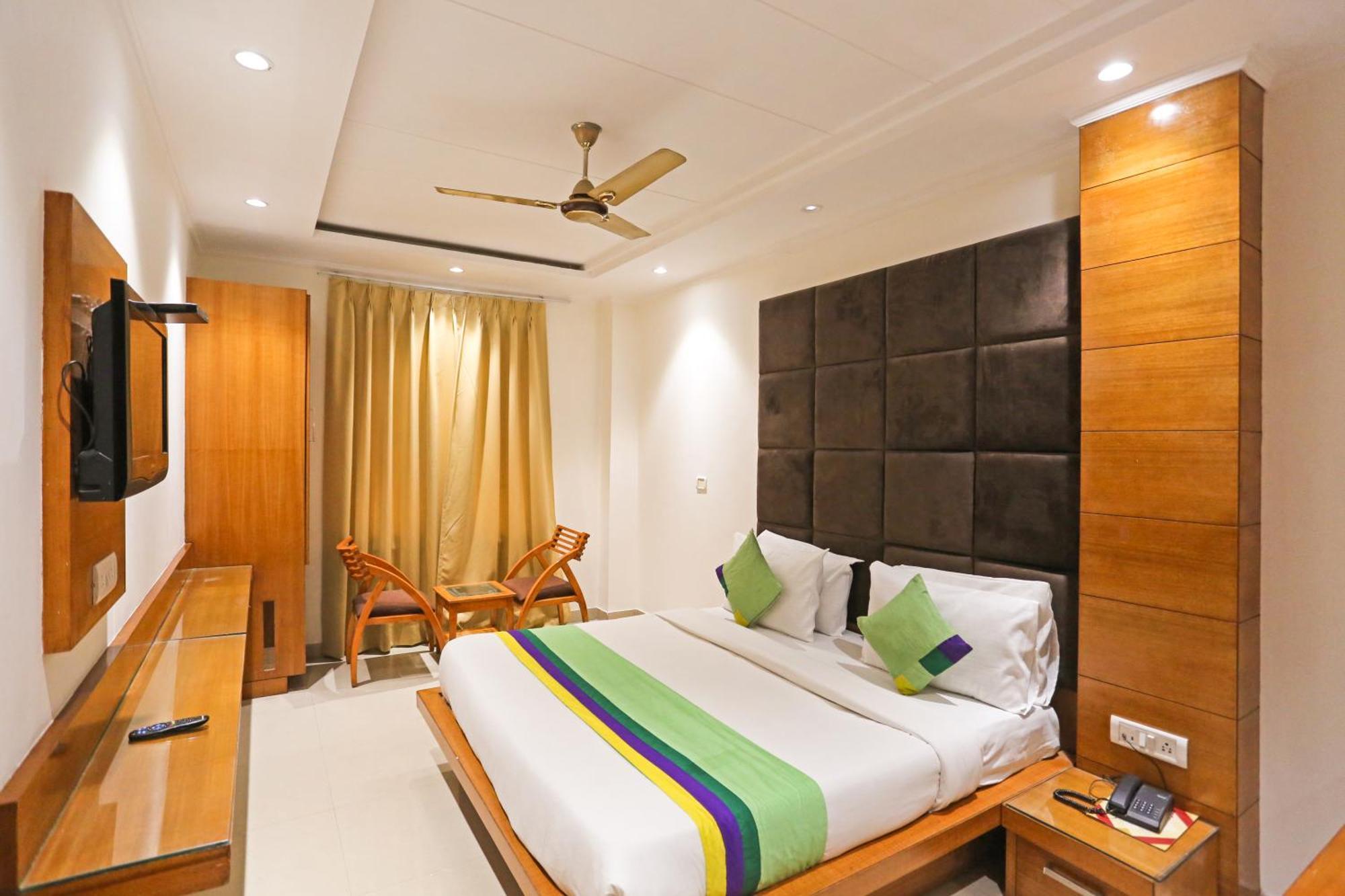 Hotel Silky Palace Near Igi Airportt New Delhi Ngoại thất bức ảnh