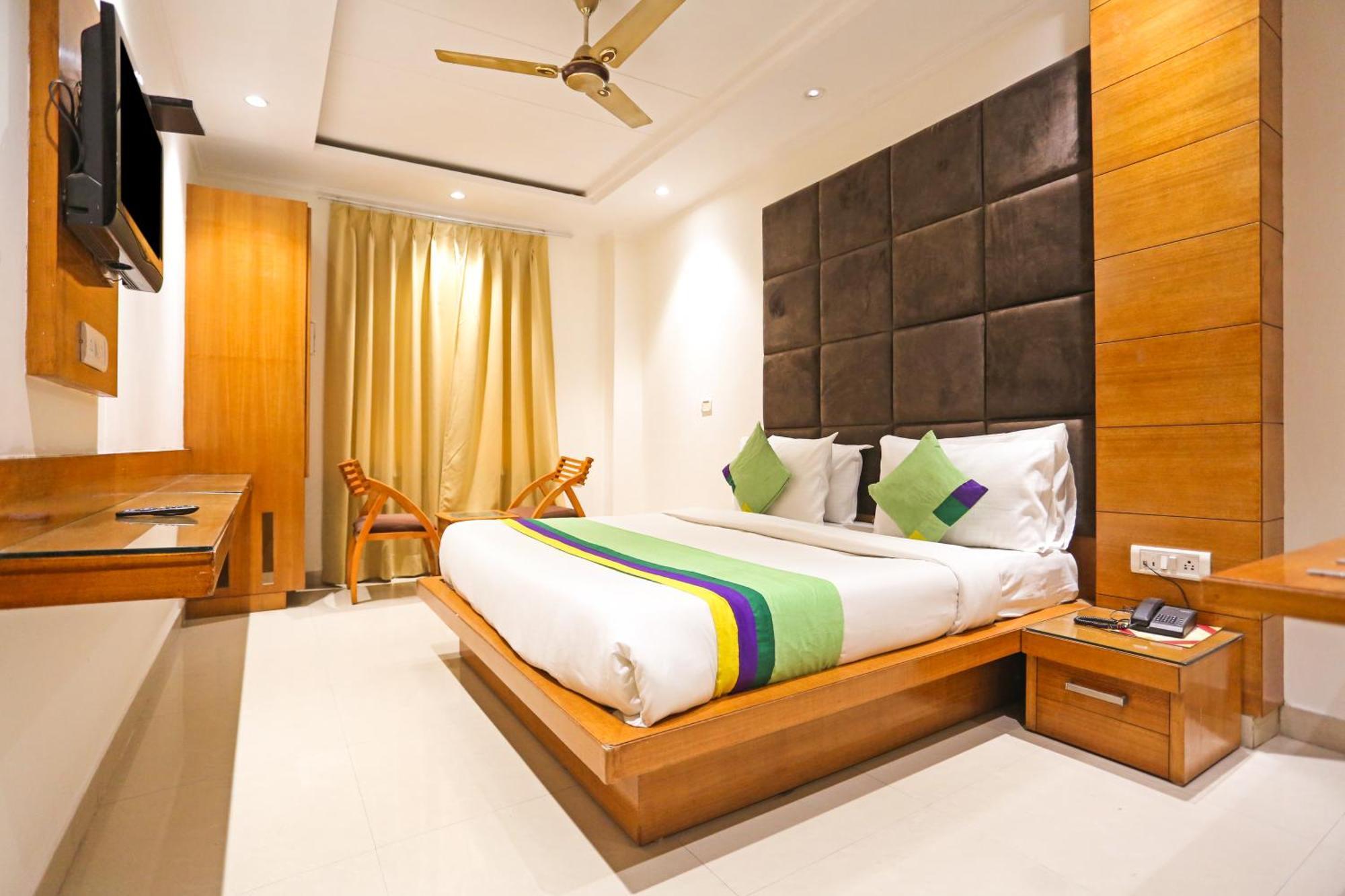 Hotel Silky Palace Near Igi Airportt New Delhi Ngoại thất bức ảnh