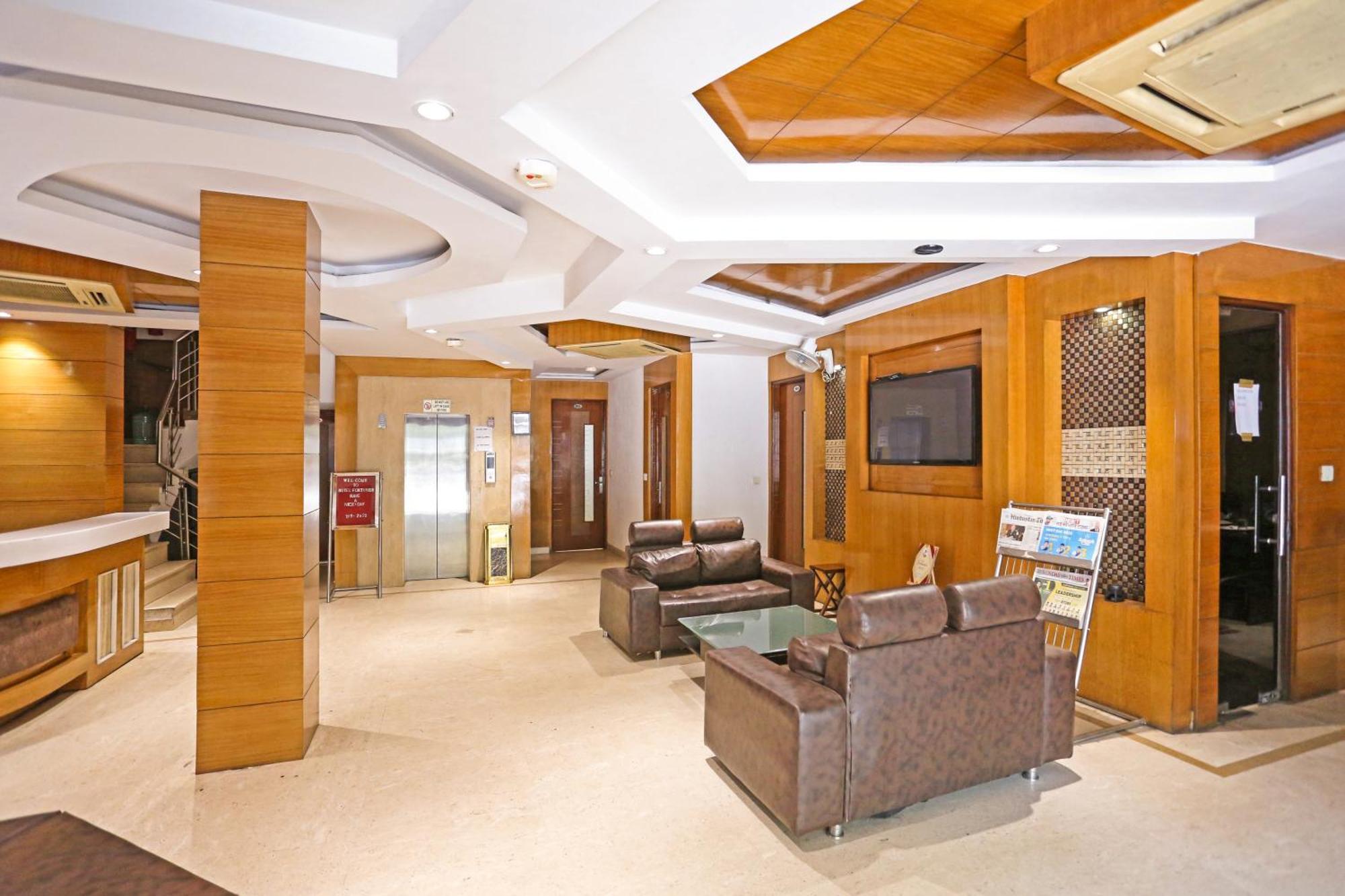 Hotel Silky Palace Near Igi Airportt New Delhi Ngoại thất bức ảnh