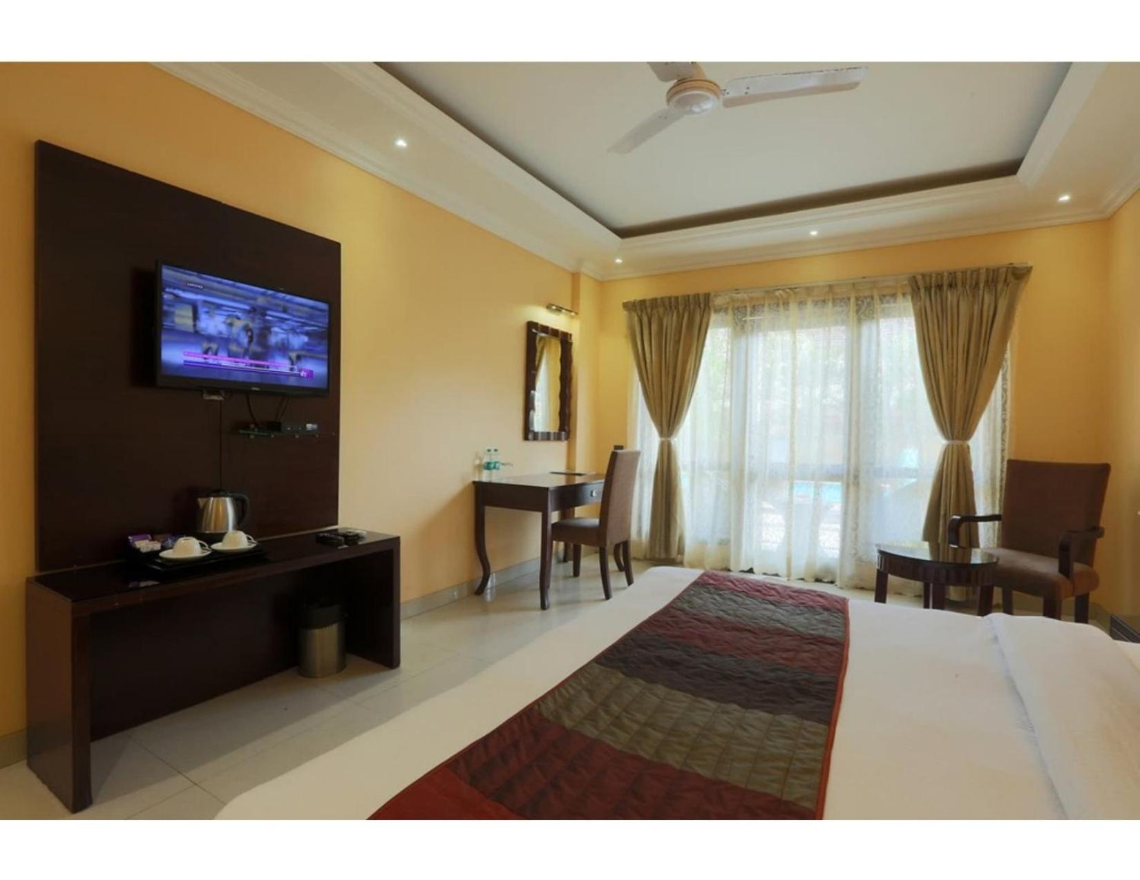 Hotel Silky Palace Near Igi Airportt New Delhi Ngoại thất bức ảnh